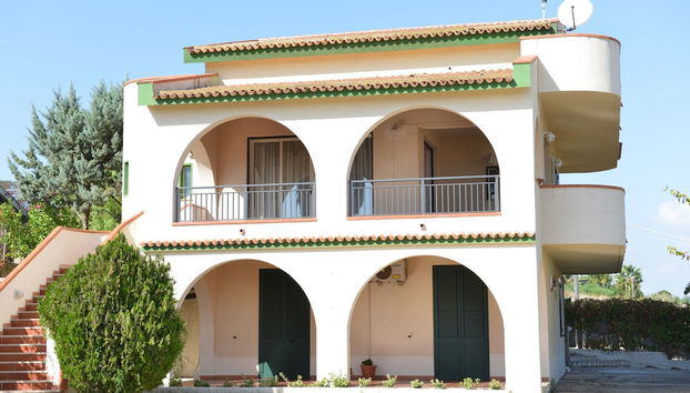 Apartment In Villa Near The Sea - Photo 2, Primary image