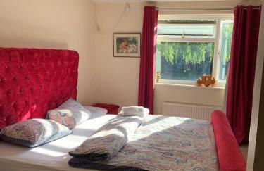 The Luxe 2BR Specious Bungalow - Garden & Parking - Foto 10