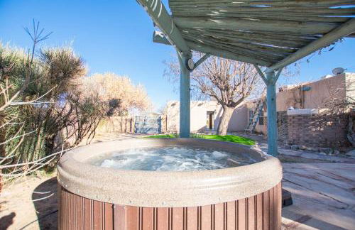 Buffalo Escape-Private Hot Tub in serene Corrales-Mountain View-Pet Friendly-No Pet Fee! - Foto 1
