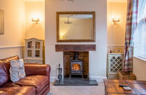 Charming 2 Bed House in Tewkesbury Centre - Foto 2