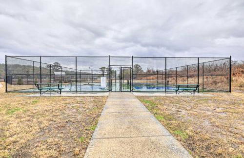 Coastal Beaufort Abode - Pool Access, Near Beaches - Foto 32