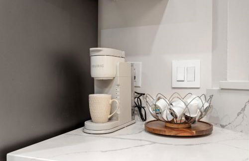 Raleigh Executive 2BR, Newly Furnished, Fenton & N Hills - Foto 18