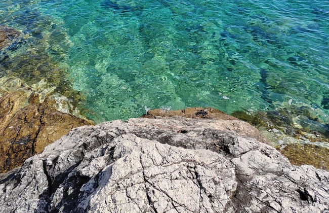 Stunning 2-bed House in Jezera With Sea Views - Foto 10