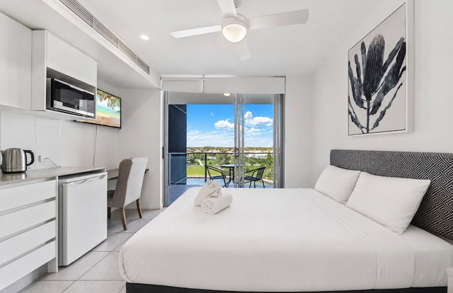 North Shore Kawana and Waterline - Photo 21