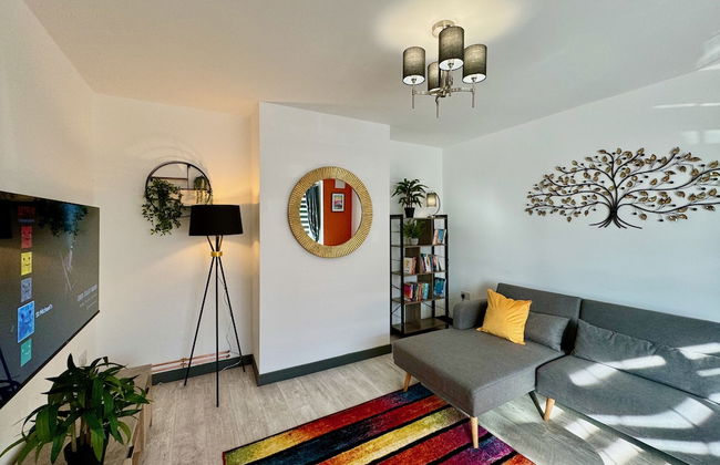 Sandringham House Serene Escape Cottage - Photo 29