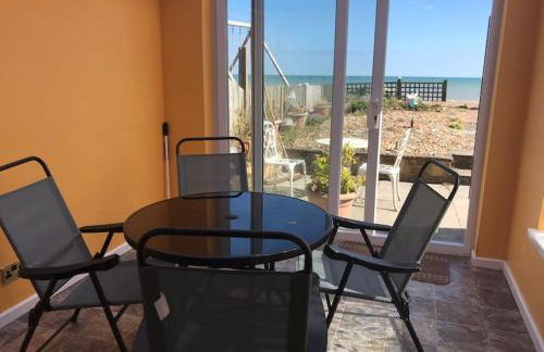 Beach house on private beach - Foto 45