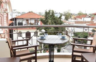 KyMa Studios and Suites - Photo 25