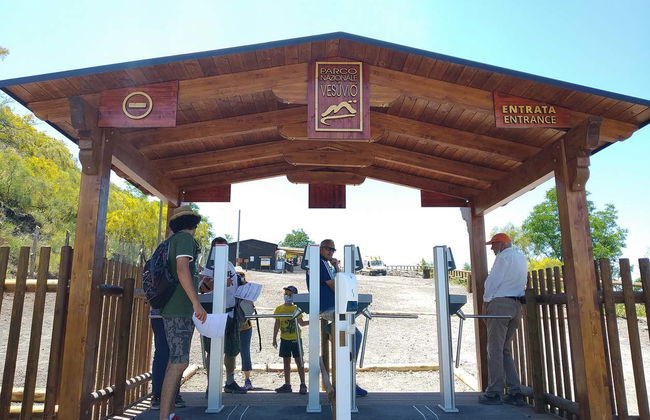 Mt. Vesuvius Hike - Photo 9