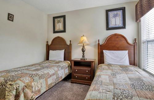 Mickeys Sunspot - 6 bed Emerald Island Resort pool home - Foto 45