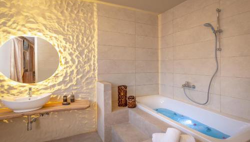 Titus CFU - Foto 4, Shower