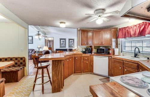 Countryside Haven with Spacious Yard in Tamassee! - Foto 10