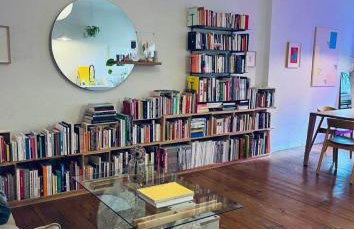 Beautiful Room in Contemporary Altbau ! - Foto 1