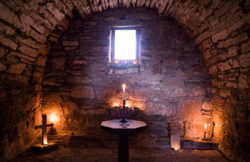 Freswick Castle - Photo 57