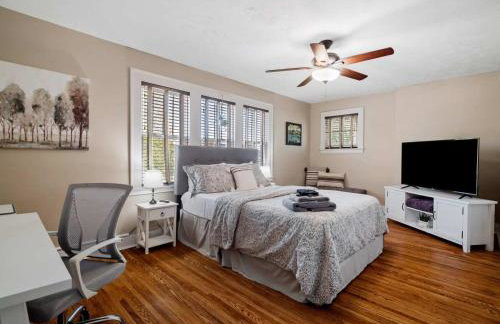 Cleveland 3 Bedroom, 10 Mins to Downtown - Foto 3