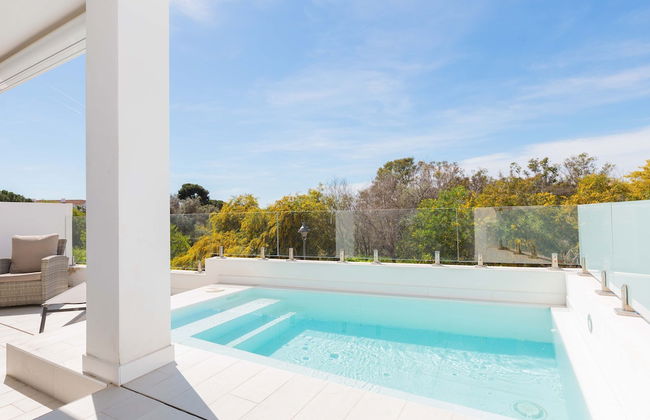 Artola in Marbella With 4 Bedrooms and 3 Bathrooms - Foto 2