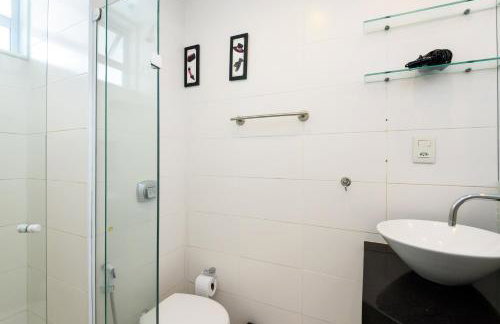 Copacabana Beach Amazing Lux 2 Bedroom Apartment - Photo 21