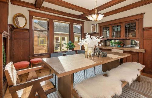 Refined Seattle Craftsman - Perfect Family Retreat near Parks, Zoo & UW - Foto 10