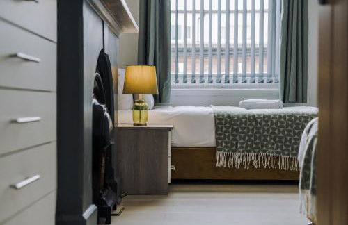 Onslow House - Air Host & Stay - 5 bed, Sleeps 14 - Foto 43