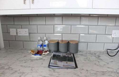 Exquisite and Modern 2 bed Maisonette - Foto 24