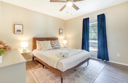 9 Mi to Downtown Home with Deck in San Antonio - Foto 15