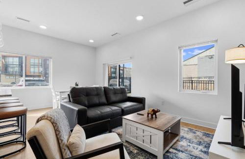 Luxury Lil' Italy 2BR, Sleeps 6 Free, Parking Gym - Foto 34