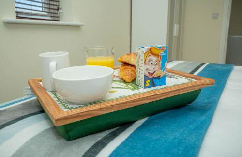 Lake View Apartment - Photo 9