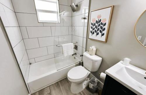 Rustic Retreats Beachy 1BR for 4 guests in the heart of Fort Lauderdale - Foto 9