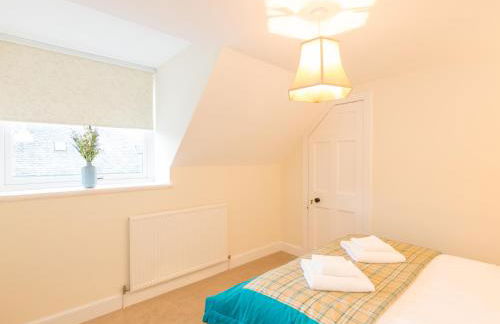 Rose Cottage with Hot Tub - Photo 22