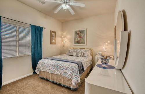 home suite in perfect location - Foto 19