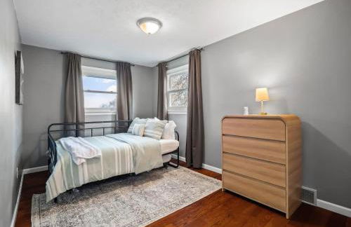 Vermilion Retreat with Game Room, Hot Tub and Across from Community Pool - Foto 32