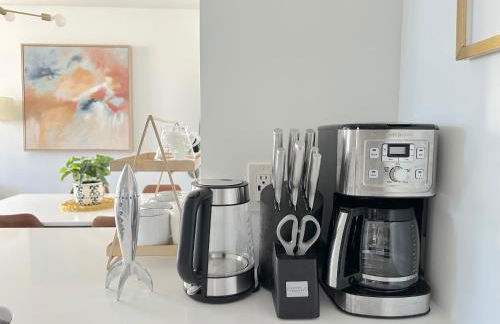 Luxury 2BR - Elevator-Gym-Laundry-10 Min to NYC - Foto 12