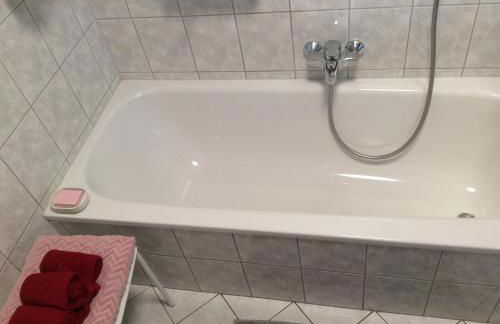 Apartment in Rot, Fränkisches Design, Balkon in nur 50 Schritten zum Radweg, ideal for Long Stay, Relocation - Foto 10