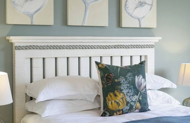 Beachfront Villa Sea Breeze, Hout Bay, Cape Town - Photo 2