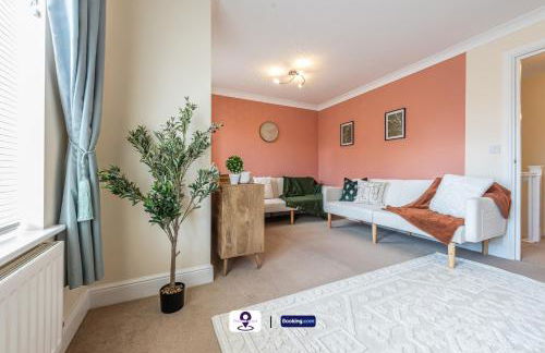 Last-Minute Escapes ! Summer Days l RTM Stay l 4 -Bed House By Finesse Stays Short Lets & Serviced Accommodation Wakefield With Parking, Contractors - Foto 11