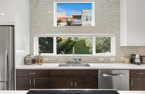 Near Space Needle Climate Pledge Roof Deck - Foto 10