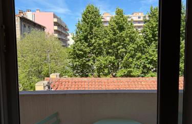 Charmant appartement moderne avec place de parking privative - Foto 44