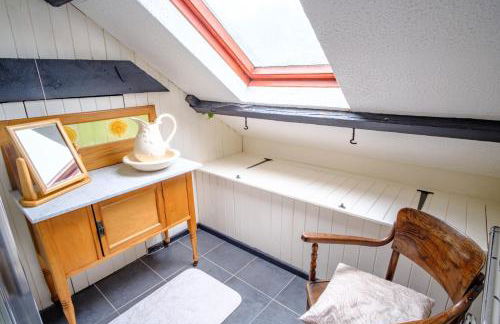 Lakeside Cottage - Photo 10