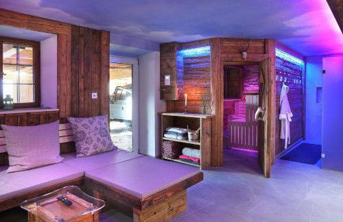 Private Luxury Chalet - Photo 37