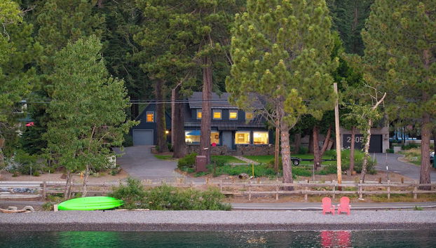 West Shore Lake House by Avantstay Ski Cabin w/ Backyard Sledding Hill! - Foto 2, Interior