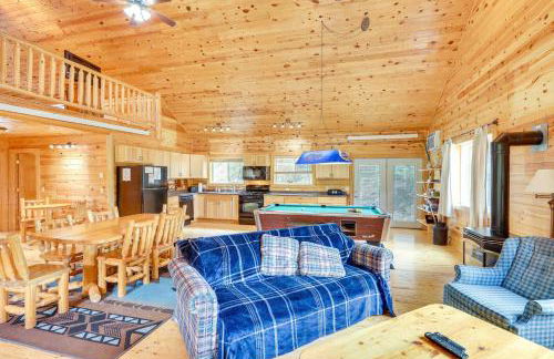 Wraparound Deck and BBQ Pet-Friendly Deadwood Cabin - Foto 5