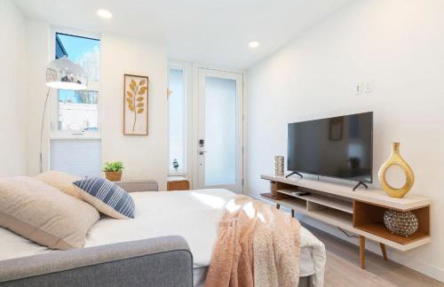 2BR 2BA Capitol Hill Cozy Haven- Rooftop - Foto 32