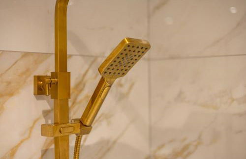 Stunning 5-bed Barn Conversion in Newark-on-Trent by Renzo, Beautiful Surroundings, Sleeps 10! - Foto 30