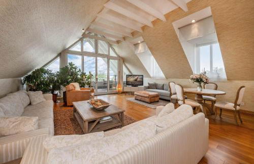 Wellness-Oase mit Wasserblick, Pool, Sauna & Fitnessbereich - Foto 4