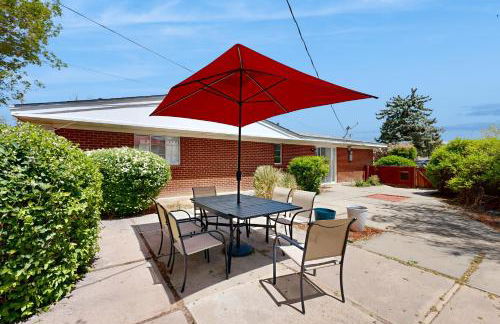 Farmington Family Home with Private Patio - Foto 2