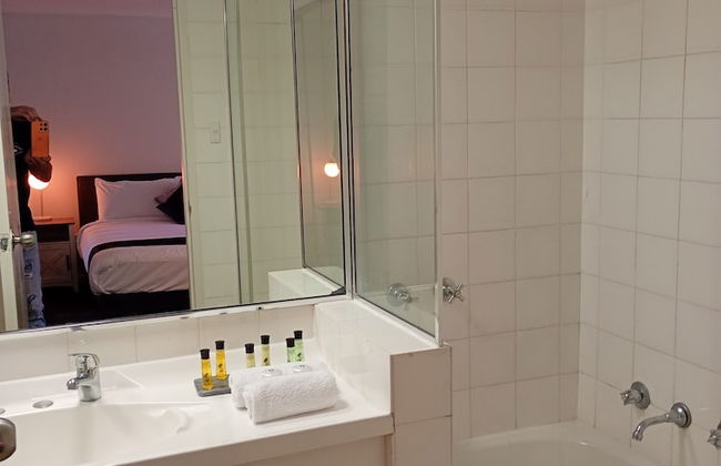 Sydney Hyde Park Paxsafe Apartments - Photo 31