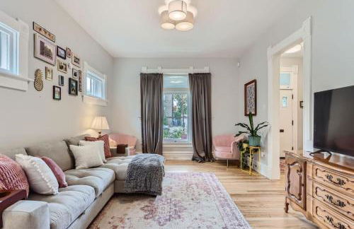 Updated Victorian Home in SoBo - Foto 6