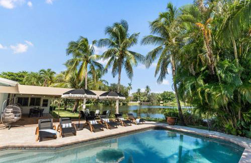 Pickleball, Heated Pool, Cold Plunge, Sauna,Bar! - Foto 14