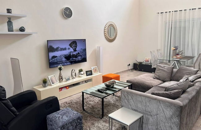 Serene Oasis in East Legon Hills - Chic 2 Bedroom Retreat - Photo 1