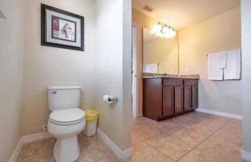 5Br 5 Bath Pvt Home Pool BBQ 11min Disney 2744ft - Foto 26