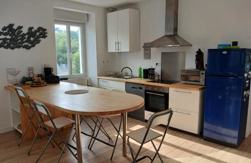 Loft avec jardin au bord de l'eau au rdc d'une ancienne école - Foto 4